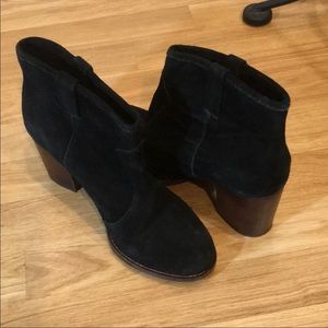 Black Suede Splendid Ankle booties